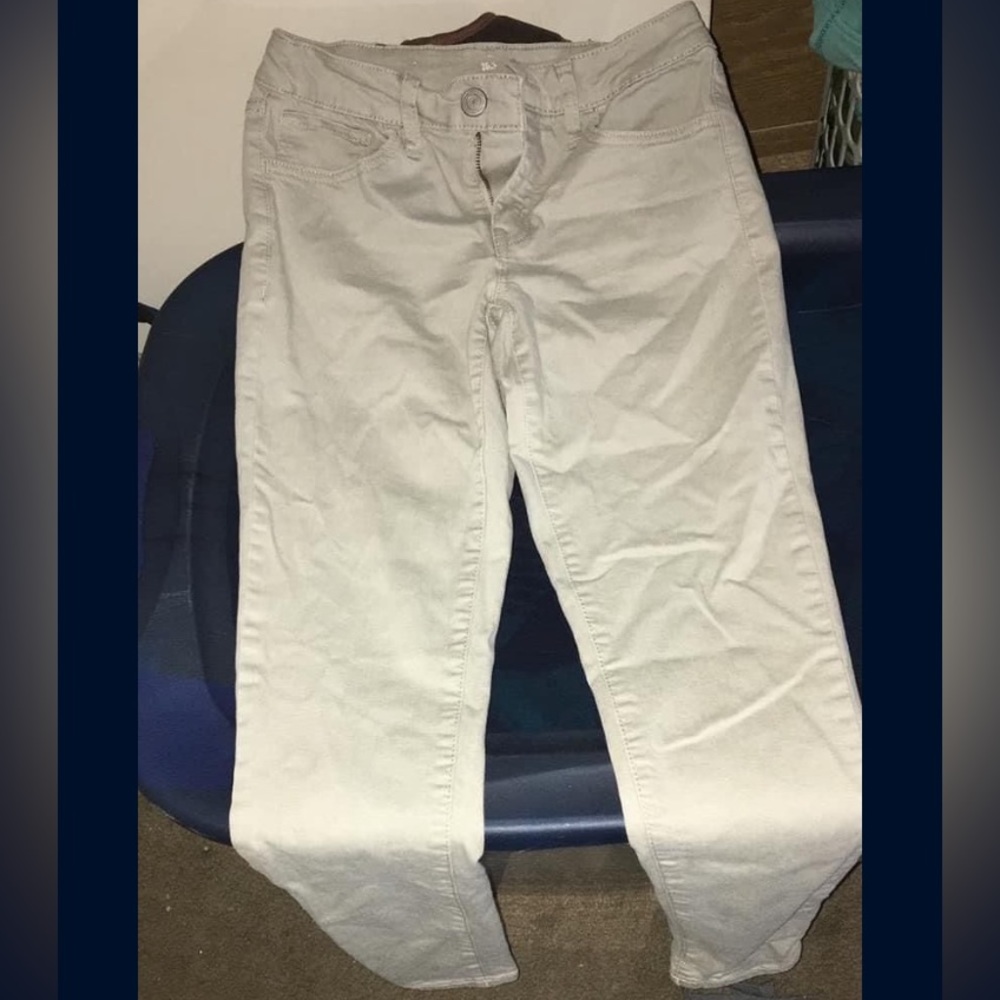 Female Jeans - Picture 5 of 16